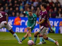 开云APP-包含伯恩利后防拼抢，全力保住英超联赛位置的词条