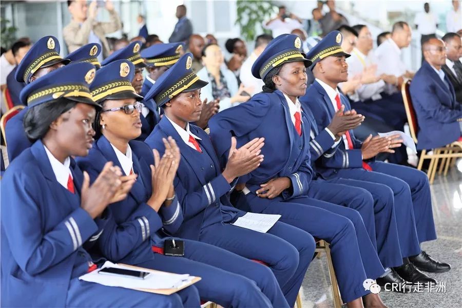 图尔队在法国足球赛场上交出漂亮答卷 图尔队在法国足球赛场上交出漂亮答卷