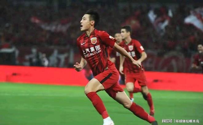 武磊率队成功摘取三分,继续领跑 武磊率队成功摘取三分,继续领跑