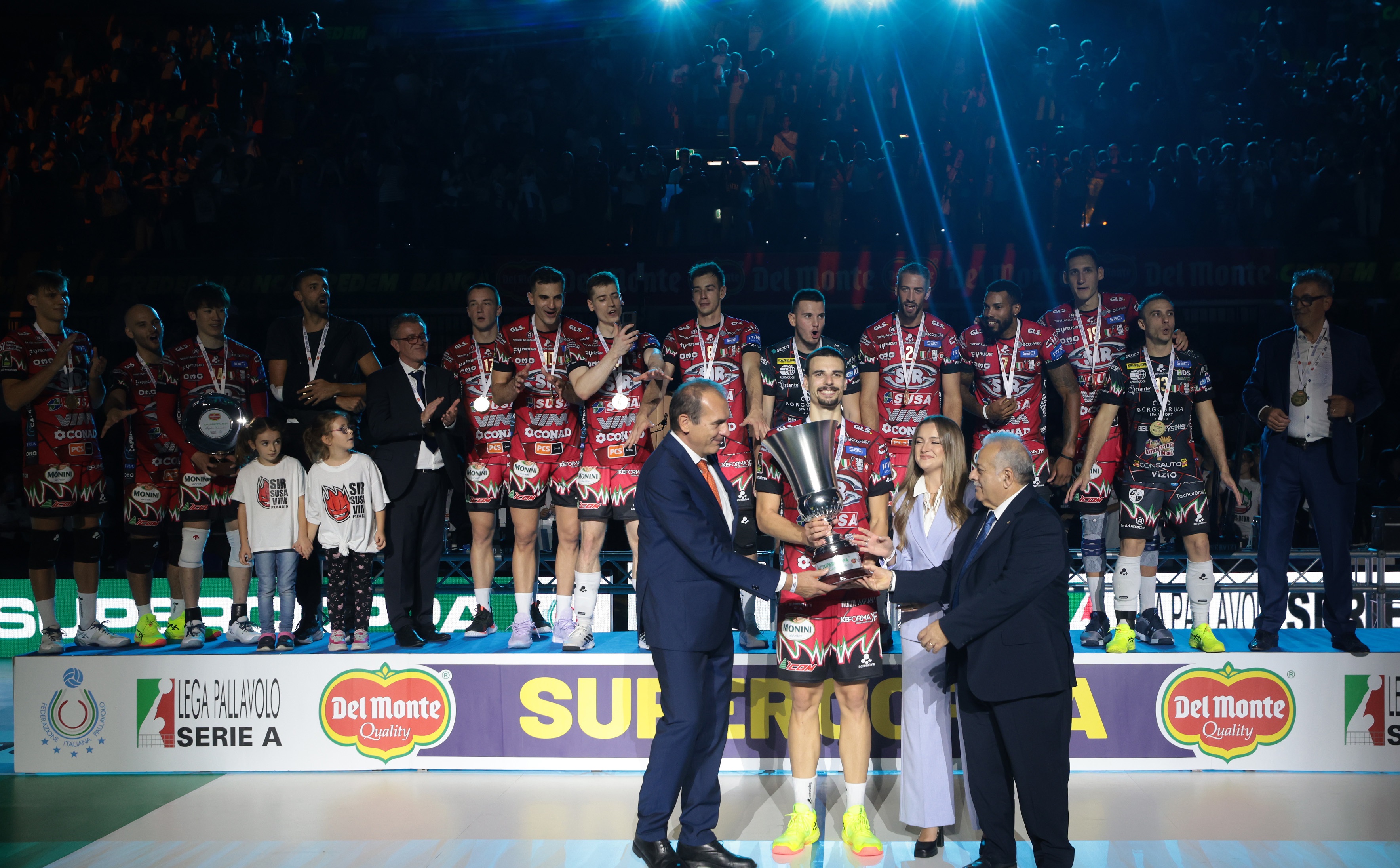 意大利队横扫对手，成功晋级欧锦赛的半决赛