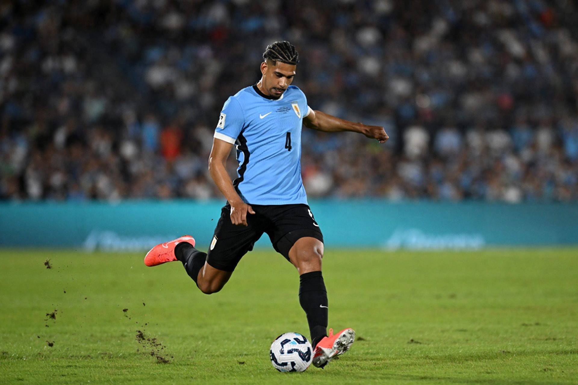 包含巴塞罗那后防体系受困,队员士气疲软的词条 包含巴塞罗那后防体系受困,队员士气疲软的词条