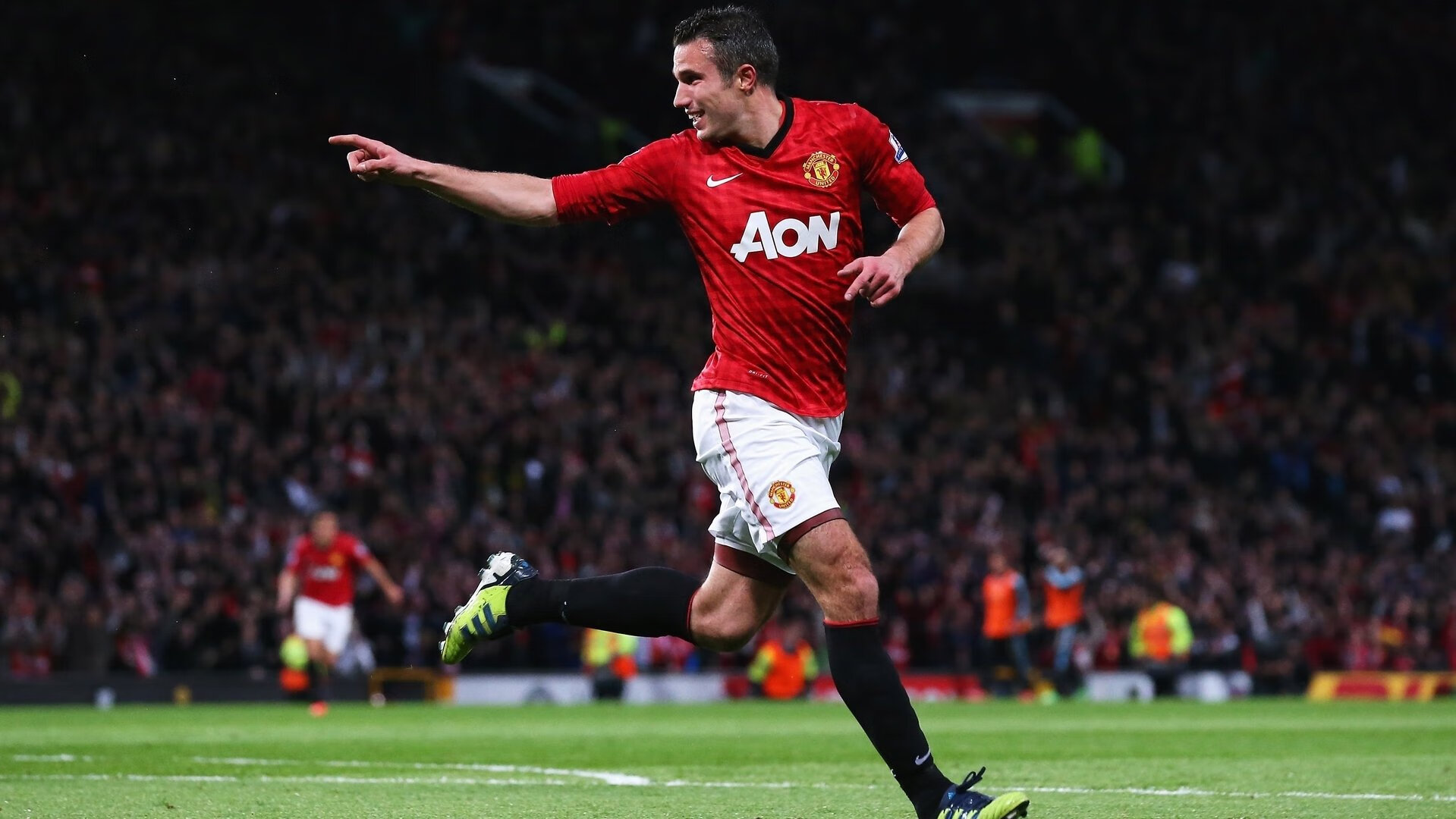 当纽约的钢铁洪流遇见西班牙的白色闪电，竞技体育中唯一性的双重奏鸣