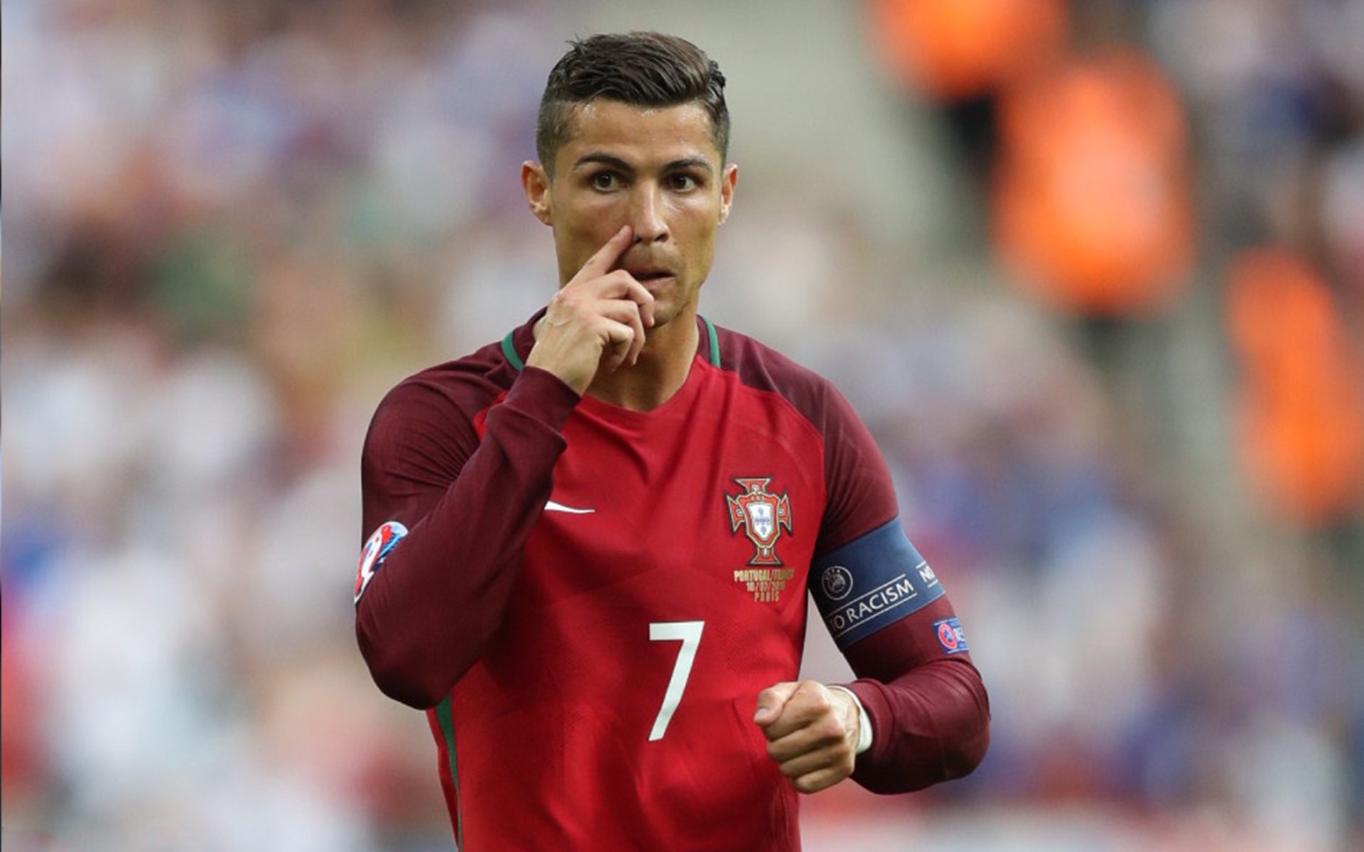 赛道与绿茵场，突尼斯晋级背后的街道赛精神